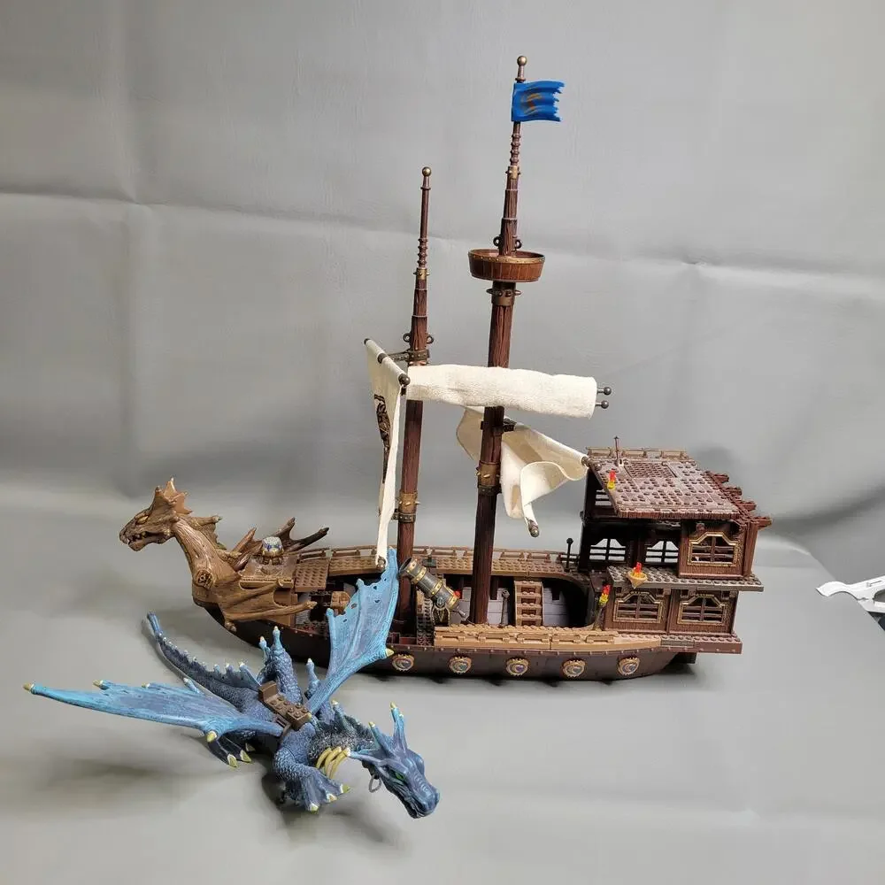 MEGA BLOKS Dragons Krystal Wars Man-O-War Ship Set 9895 Incomplete Dragon Works